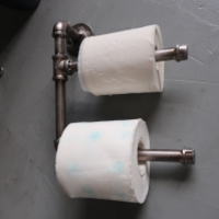 タオルとペーパーを分けて使える便利な2段ホルダー