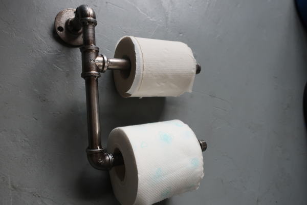 ガレージやキッチンにも使える男前な壁付け収納