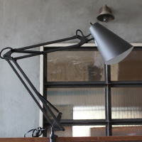 インテリアとしておきたいデずくライトやスタンド式ライト