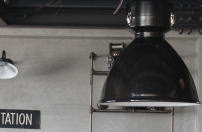 メンズライクな照明