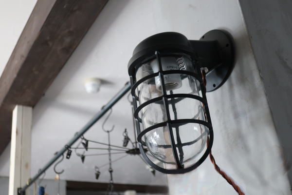 照明 ソケット コンセント