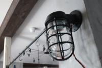 ブラケットタイプの照明