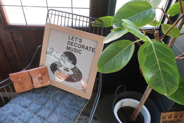 昭和レトロなデザインフレームの販売