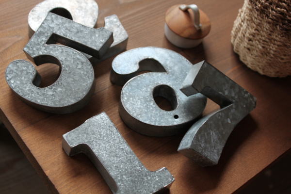 ブリキ文字 ナンバー 雑貨