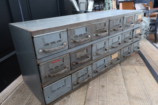 アメリカキャビネット