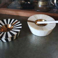 インテリアにも馴染むお洒落な灰皿