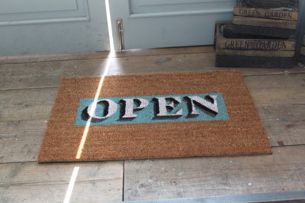 店舗オープン マット