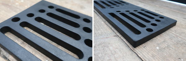 ラバー製で滑りにくく靴底の砂や泥など汚れを落とせる屋外用玄関マット