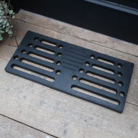 ラバー製で滑りにくく靴底の砂や泥など汚れを落とせる屋外用玄関マット