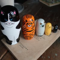ねこちゃんデザインのかわいらしいマトリョーシカ
