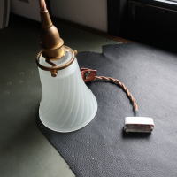 アンティーク風なガラス照明