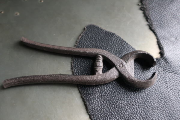 かわいいペンチオブジェ