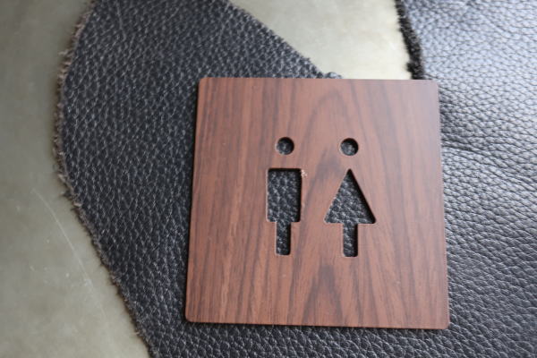 かわいいトイレサインプレート