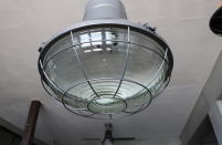 大きなサイズがインパクトのある照明