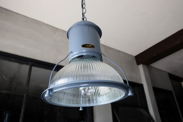 お洒落カフェで使いたいガラスライト