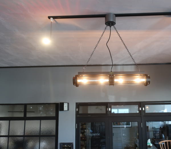 メンズライクな空間に使いたい照明