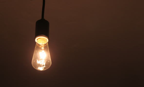 電球を楽しむソケットライト