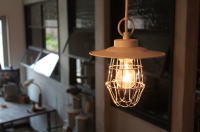 照明 カフェ 工業