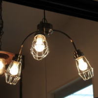 照明 カフェ 工業