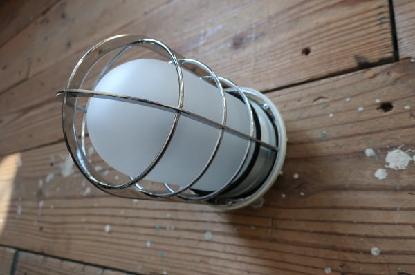 工業系イメージの 真鍮製のおしゃれな船舶直付けライトの販売