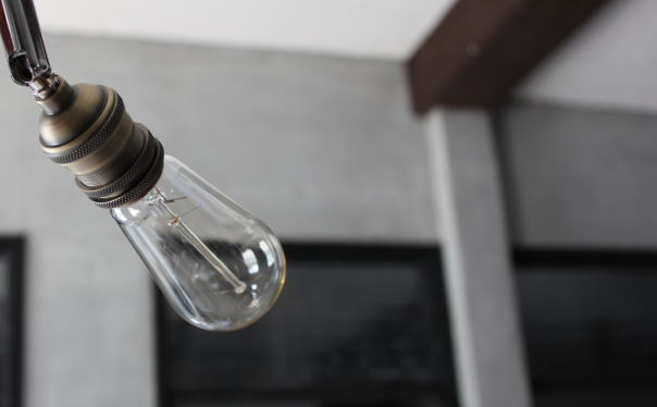 照明 スポット 天井