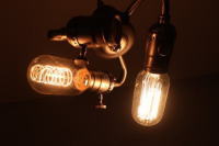 シンプルなソケットライト