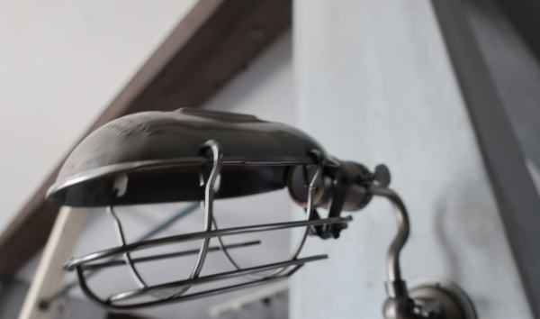 ガード付ライト インダストリアル