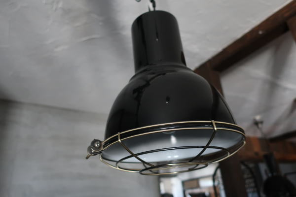 照明 インダストリアル ガードライト