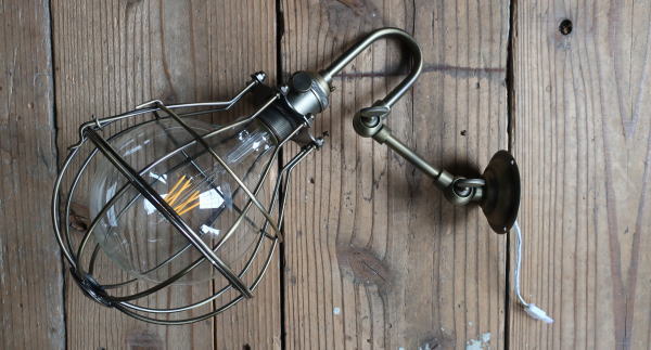 ガード付ライト インダストリアル ブラケット照明