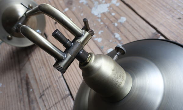 インダストリアルなお洒落ライト"