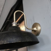 アンティークブラウンカラーがオシャレな照明