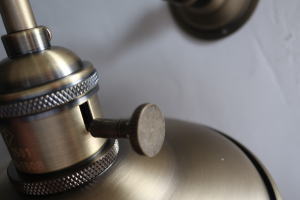 出幅の少ない廊下照明