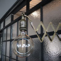 伸縮シザーライト