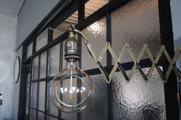 おしゃれなコンセントライト