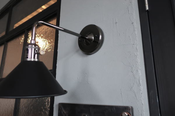 メンズライクなおしゃれ壁付けライトの販売