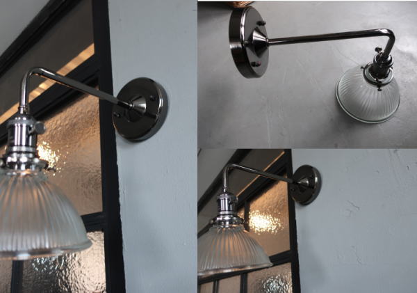 L字型のメタルブラケットとモールガラスのシェードライト