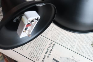 住宅にも店舗にも合わせやすいペンダントライト