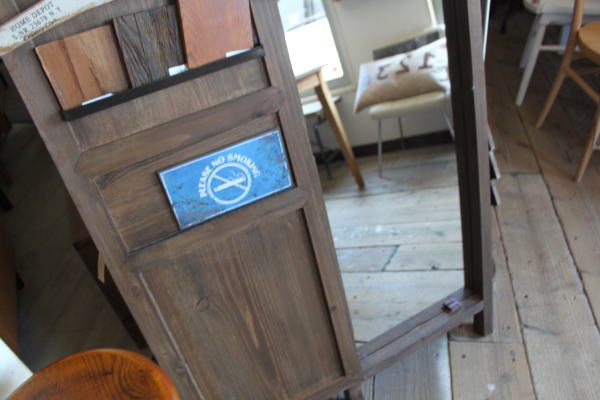 プレート アイアン 店舗禁煙