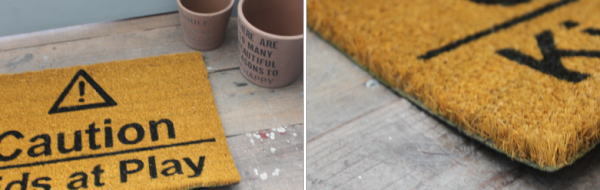 ナチュラル 玄関マット 小さな子供