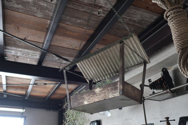 ハンキング アイアン プランター