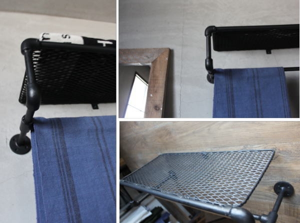 配管デザインのタオルラック