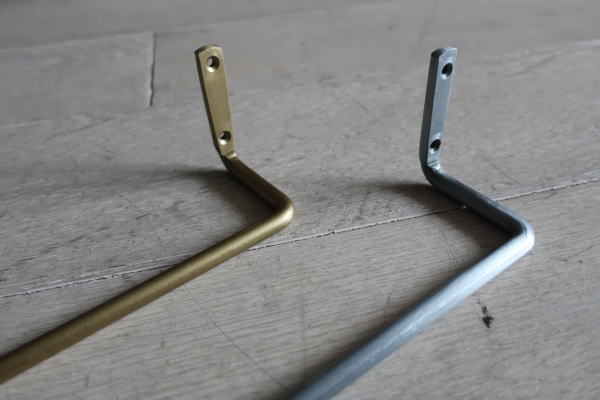 アイアン製のおしゃれなルームバー