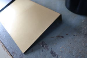 ブラックシェルフ｜トイレをおしゃれにする棚