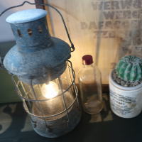 窓辺を飾りたいLEDランタン