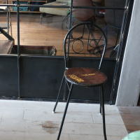 輸入アンティークのオシャレチェア販売