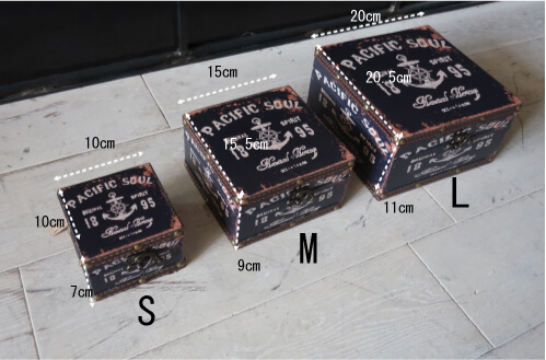 魅せる収納としても人気のトランク収納