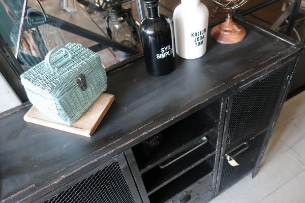 かわいいレトロカゴバック