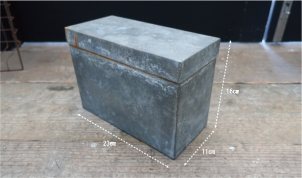 ジャンクガーデニングにお勧めなジャンクな風合いのレトロBOX