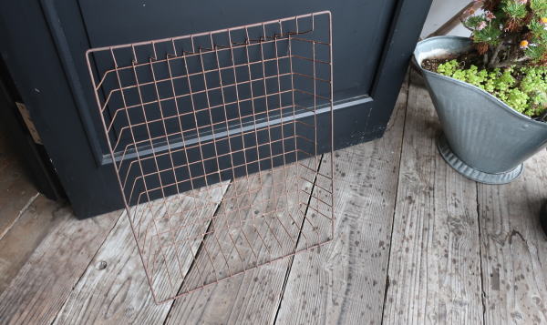 ジャンクガーデニングにお勧めな ワイヤーバスケット