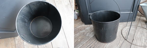 ジャンクガーデニングにお勧めなレトロアイアンスタンド付きステンシルバケツ